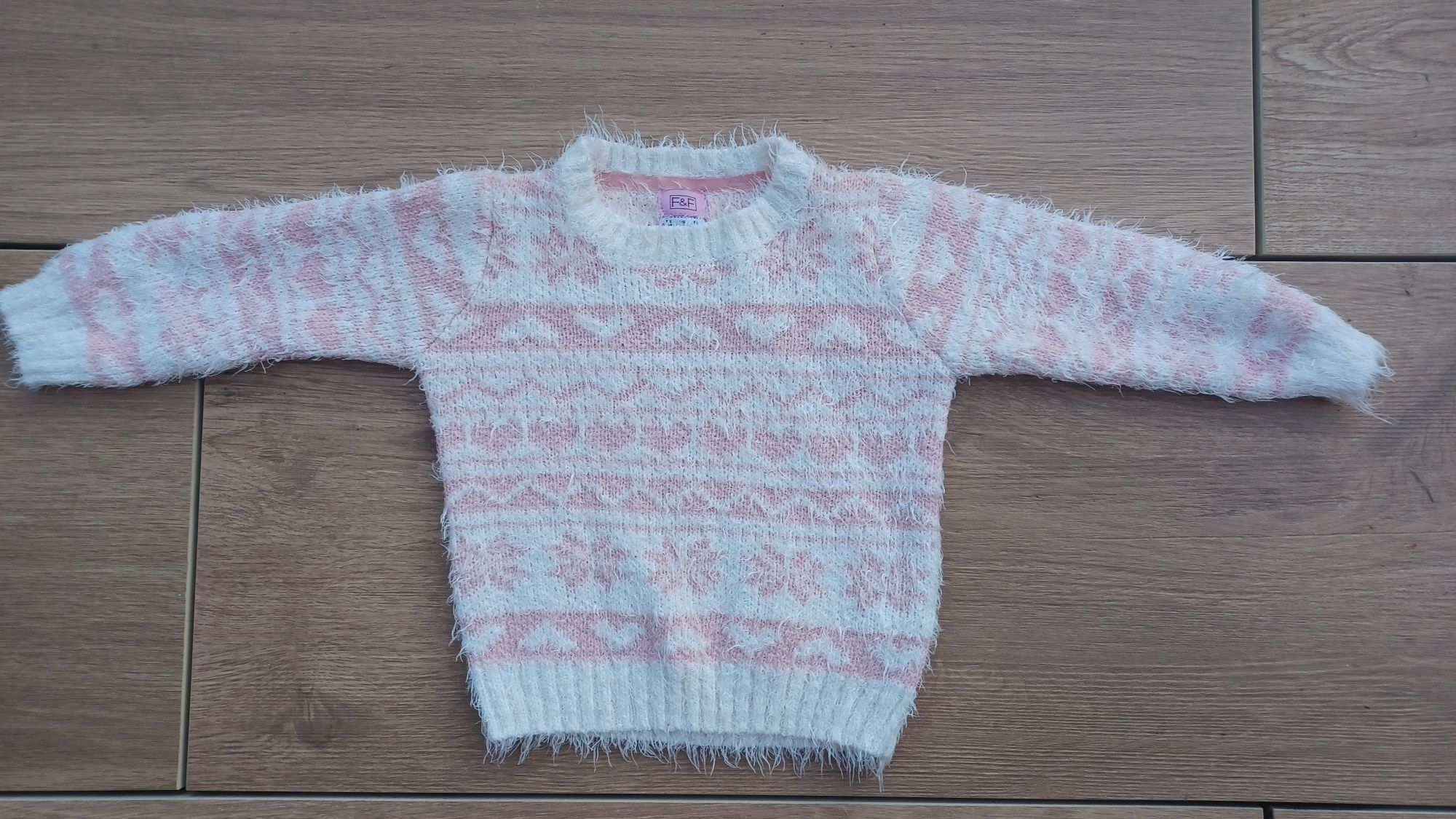 Sweter dziewczęcy rozm. 86