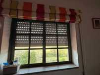 4 janelas castanhas
