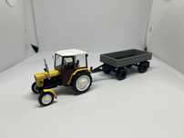 Model przyczepy do  Ursusa C330 1:43