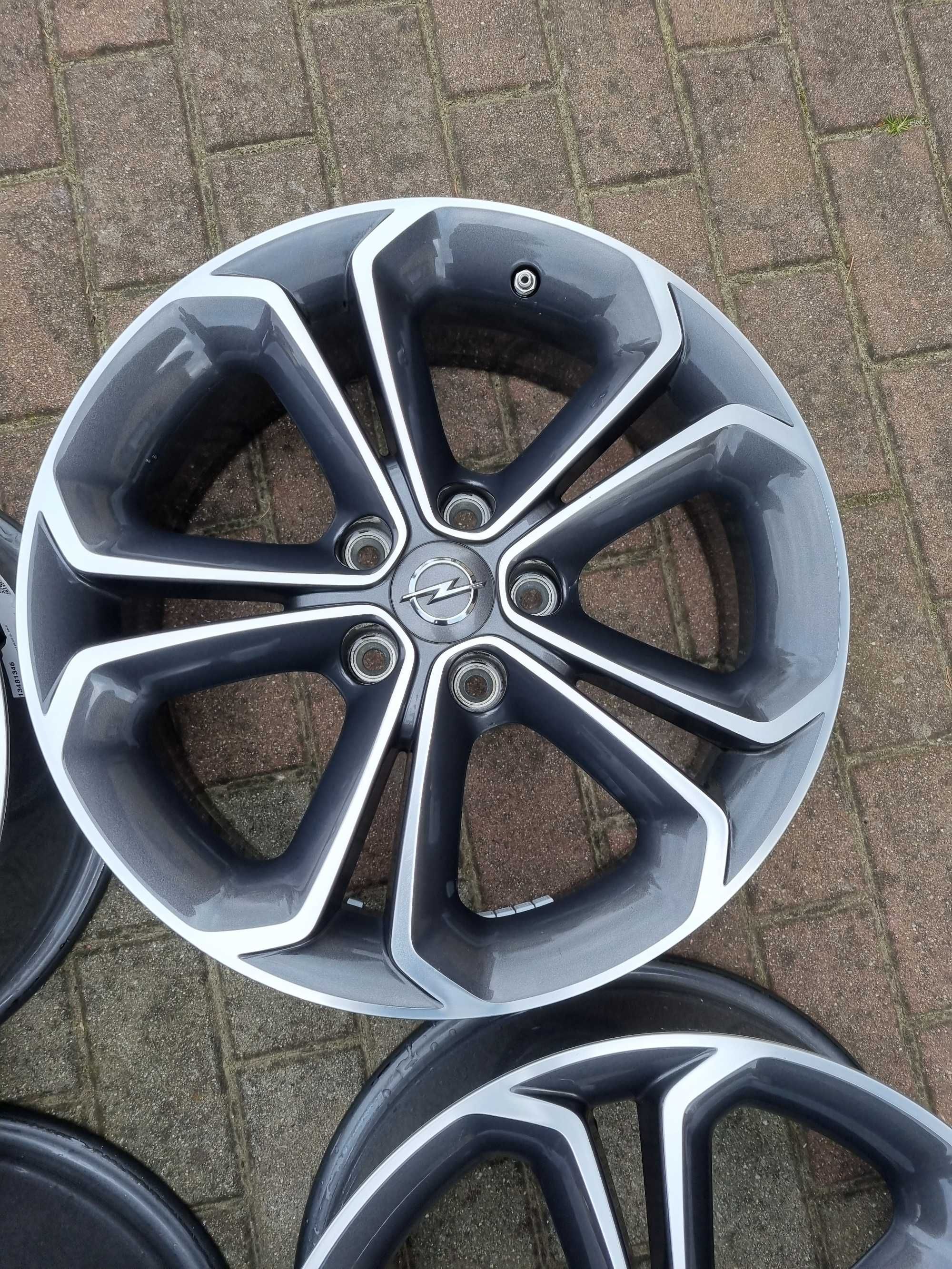 Oryginalne Alufelgi Opel  17" 5x110 ET 44