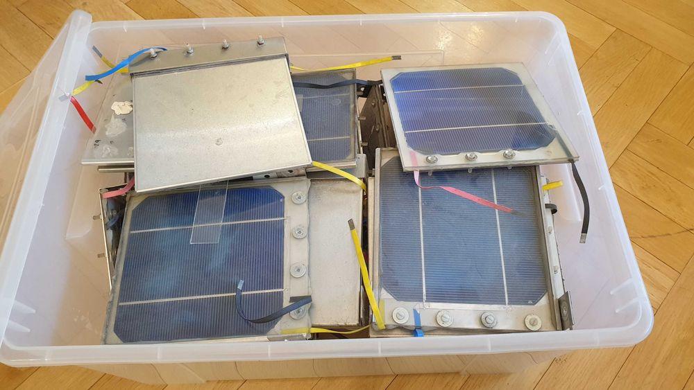 wafle krzemowe fotowoltaiczne PV panele (i inne rzeczy po projekcie)