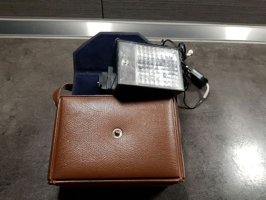 Lampa błyskowa na części