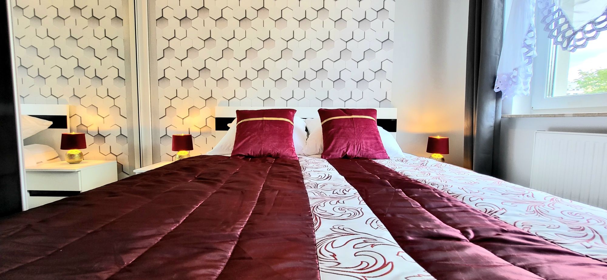 PROMOCJA RED ROSE Aparatment, 2 pokoje, 4 osoby, balkon, Śródmieście