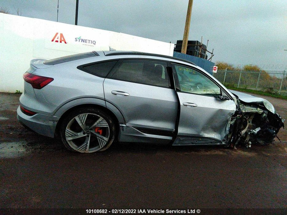 Крило Audi e-tron