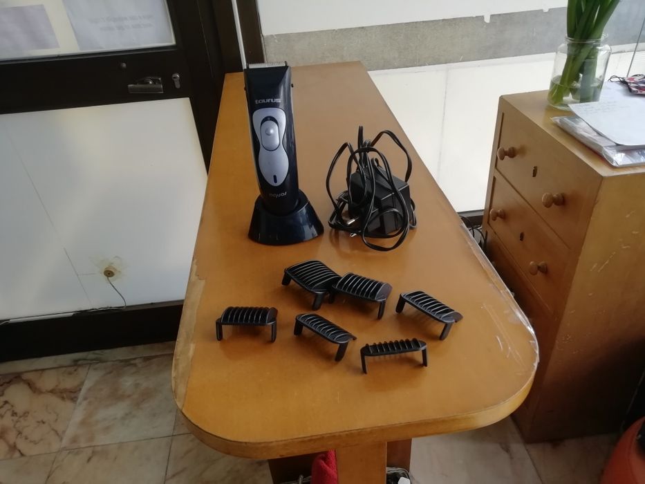 Máquina aparar barba