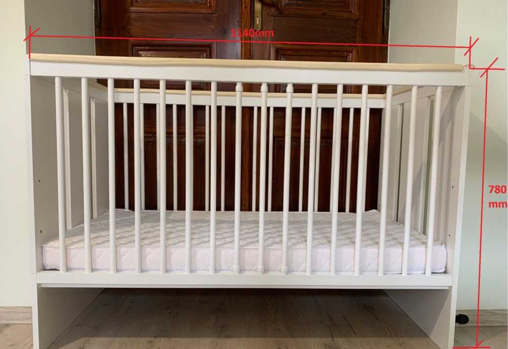 Łóżeczko dziecięce (regulowane) - Drewniane i krzesełko dziecięce