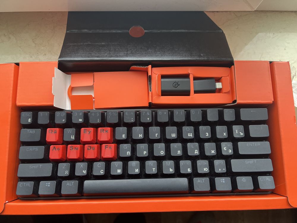 Свічі кайкапи на steelseries apex pro mini