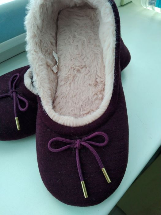 Тапки женские новые.