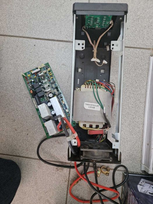 Джерело безперебійного живлення Luxeon UPS-1000ZX