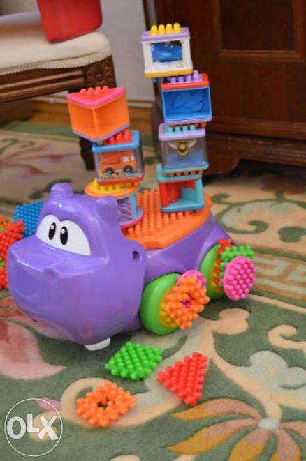Стол-конструктор playskool Clipo Creativity Table и строительные кубик