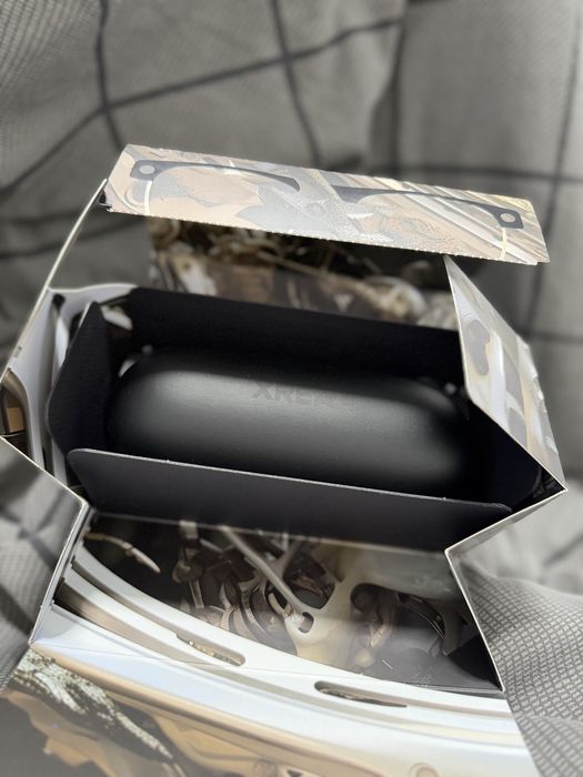 Окуляри Xreal Air 2 Ultra, овпенбокс