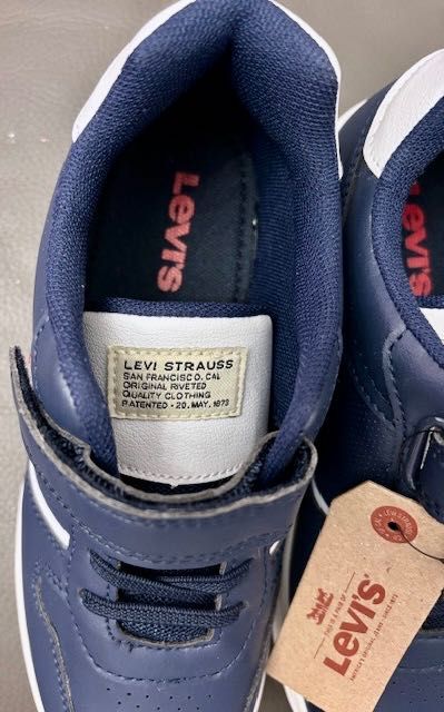 Levis sneakersy buty granatowe na rzepy NOWE rozmiar 35