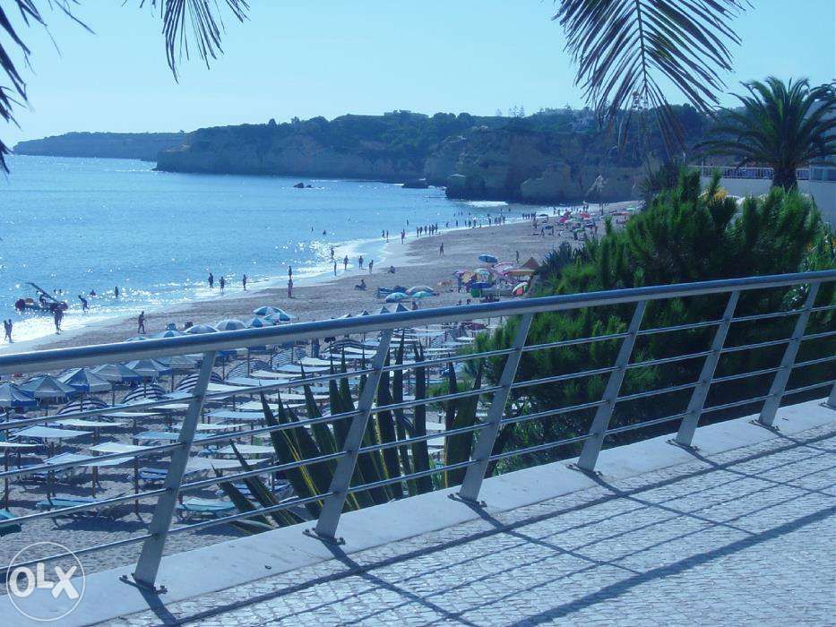 T1 Tranquilo Piscina Vista Mar e Campo A/C Férias Armação Pêra Algarve