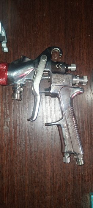 Pistolet lakierniczy expert dolny