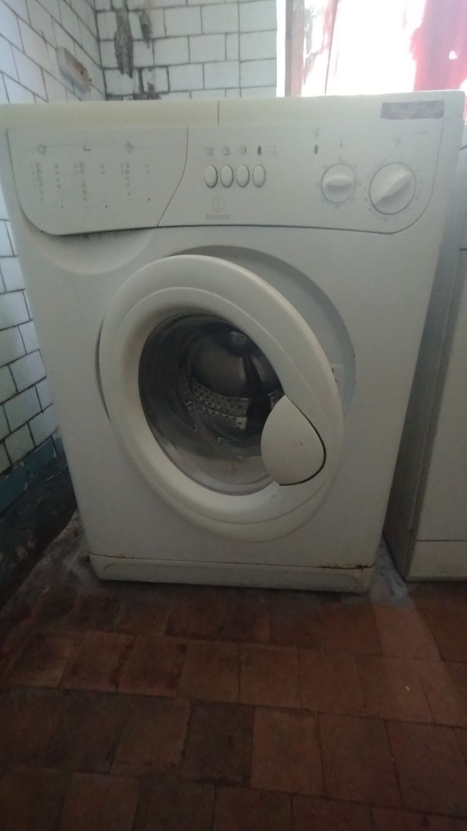 Продам стиральную машинку