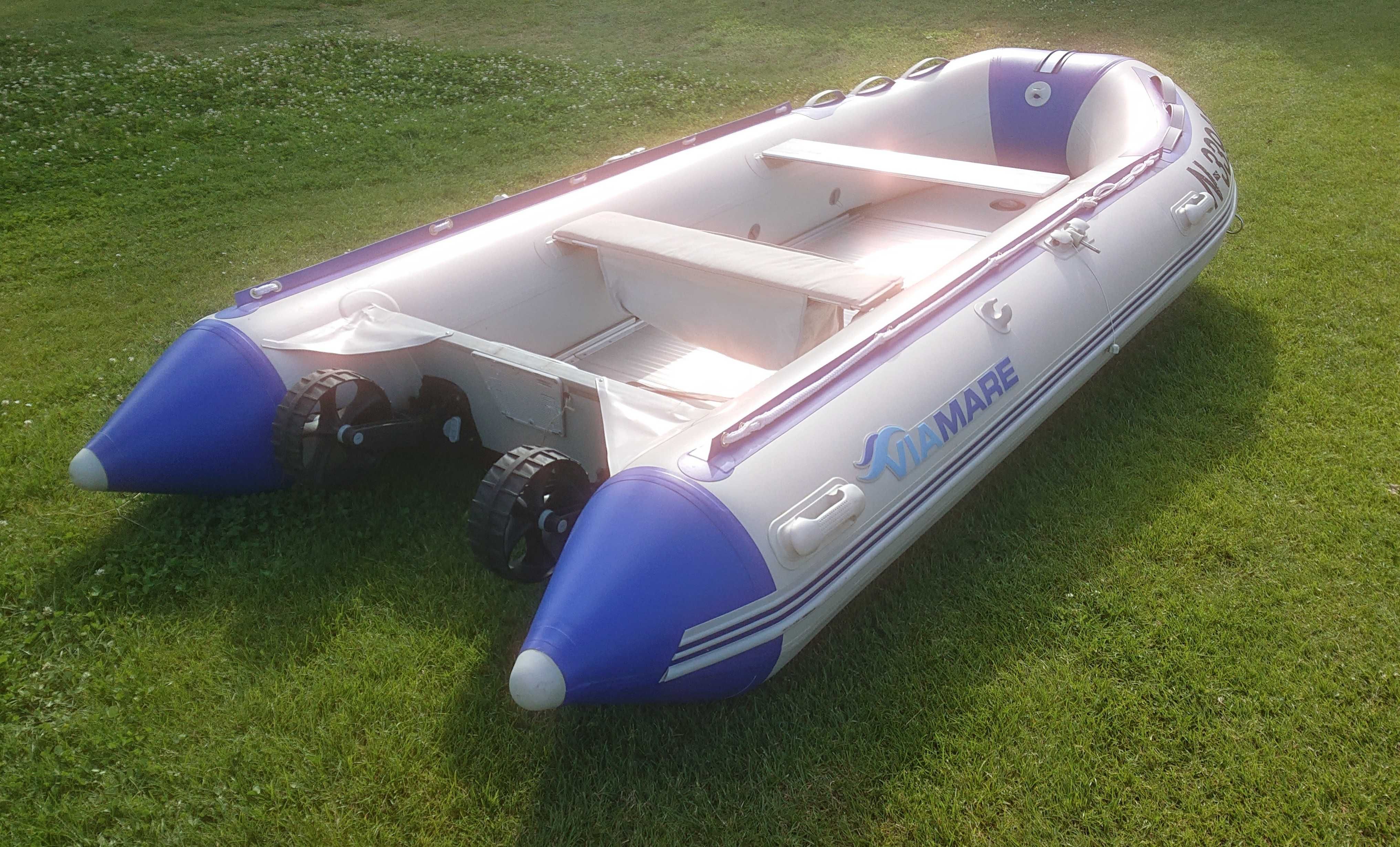 Ponton morski Viamare 380S z silnikiem Yamaha f9.9, bimini,koła
