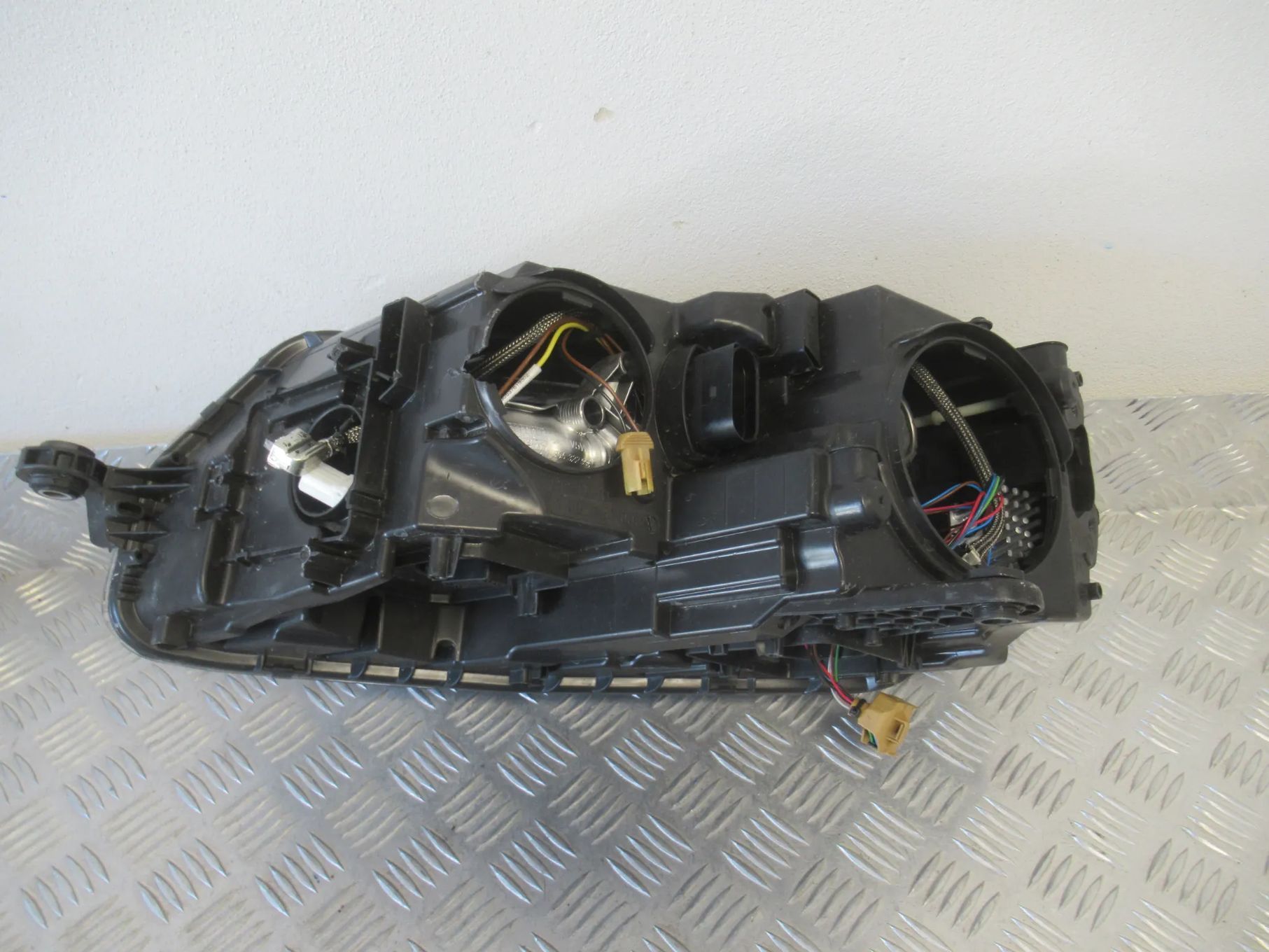 LAMPA PRZEDNIA PRZÓD PRAWA SKODA OCTAVIA III 3 XENON 5E1941018B 2012-2016