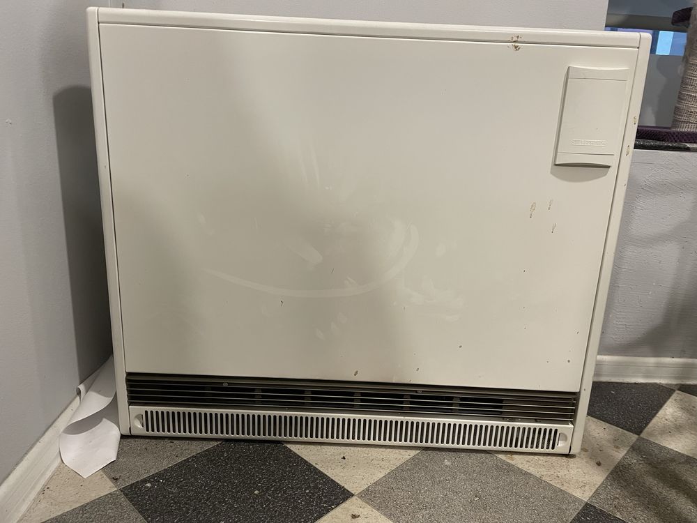 Piec akumulacyjny STIEBEL ELTRON ETS 200 i ETS 300