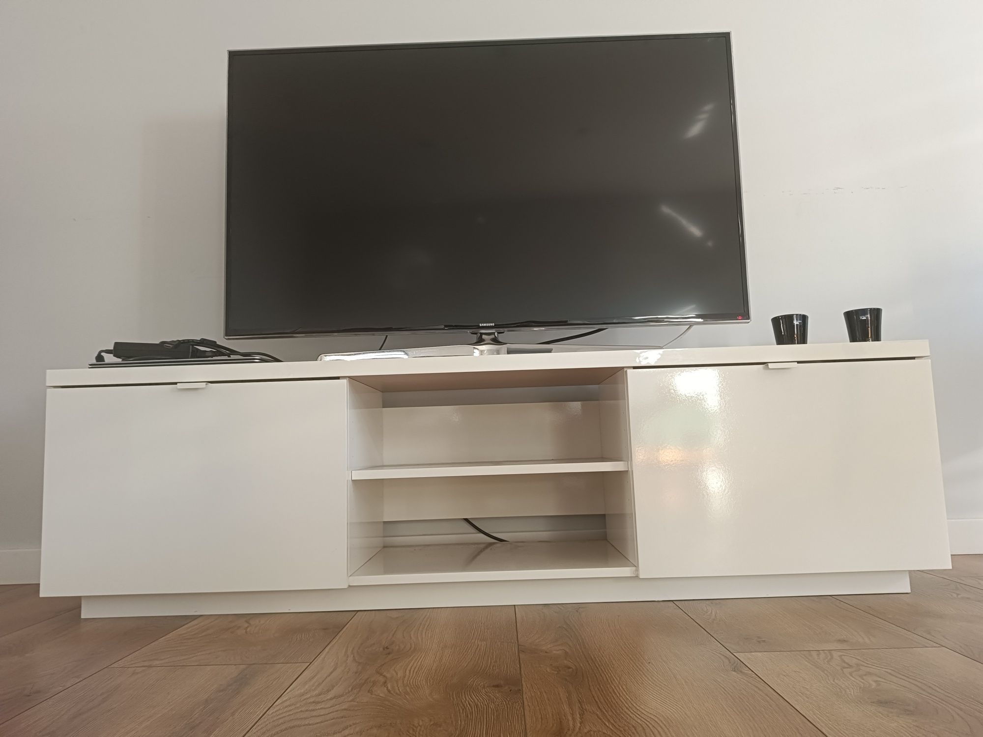 Szafka RTV Byas IKEA