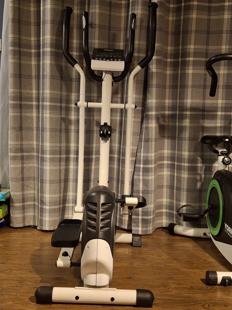 Orbitrek maszyna do ćwiczeń cardio