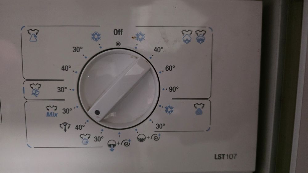 Vendo máquina de lavar roupa de encastre SMEG LST107