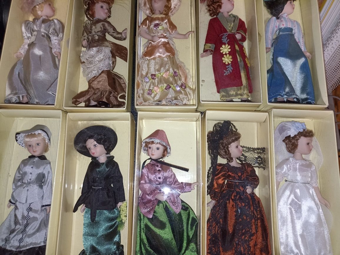 Фарфоровые куклы коллекционные.