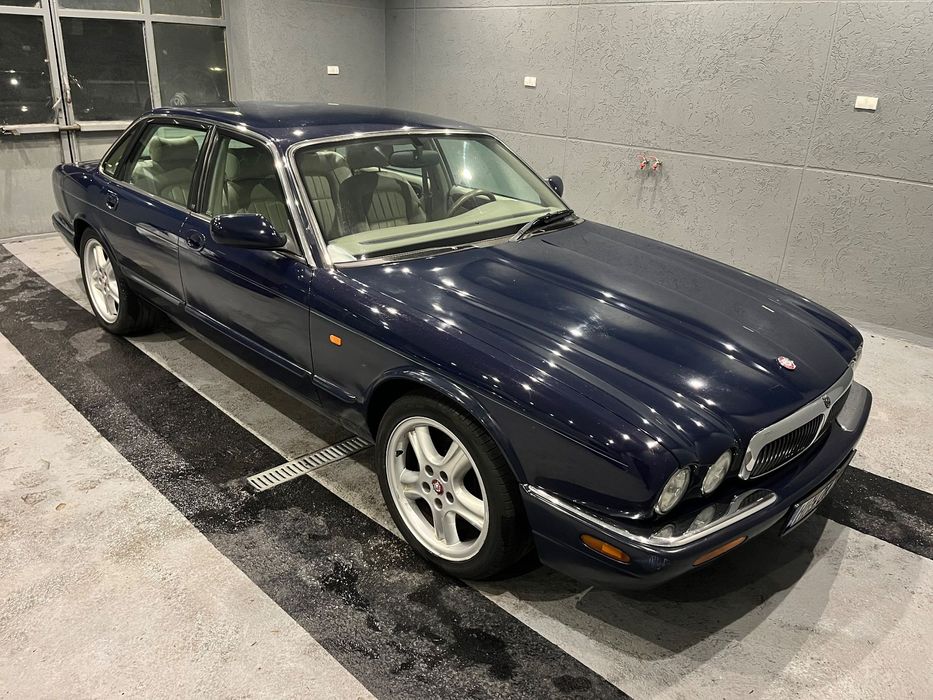 Jaguar XJ V8+SUFIT ALCANTARA+Skóry+Podgrz EL Fotele+Klimatyzacja+Alu18