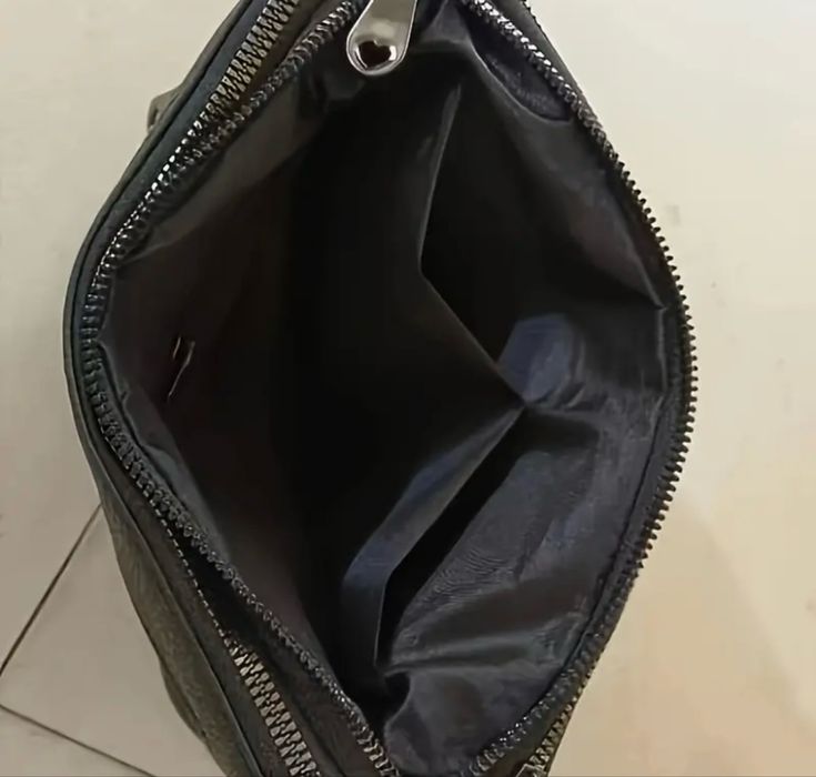 Жіноча сумочка через плече, нова.