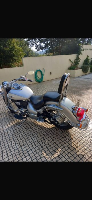 Suzuki intruder 800