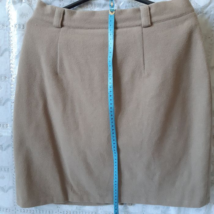 Костюм двойка: юбка + жилет б/у..