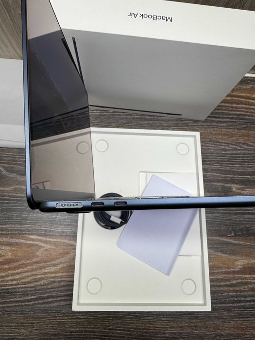 БВ Apple MacBook Air (2022) M2 A2681 13.6|Retina|Apple M2|8GB|256GB