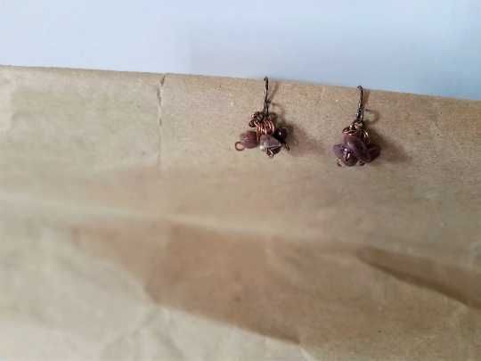 Brincos de pedras semipreciosas turmalina