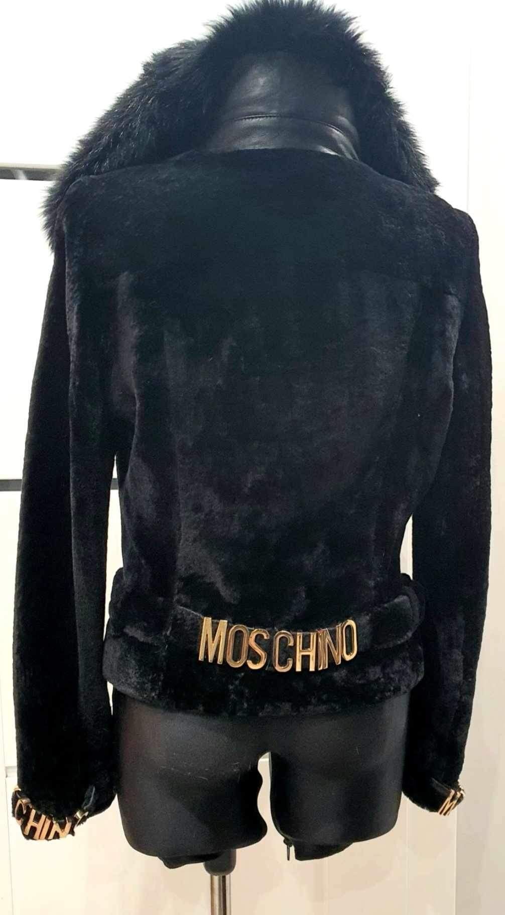 Ramoneska futerko lis Moschino