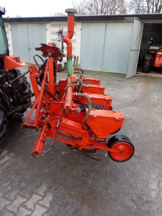 Sprzedam siewnik do kukurydzy