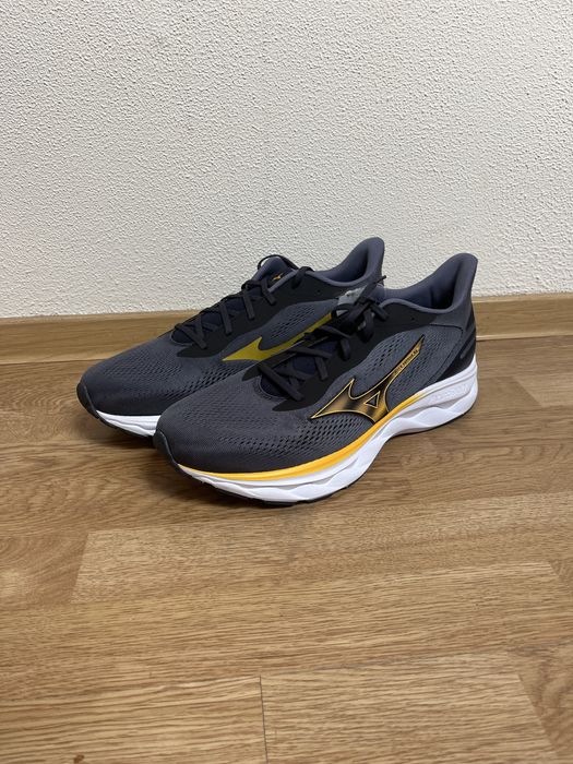 Buty Mizuno Wave Serene 2