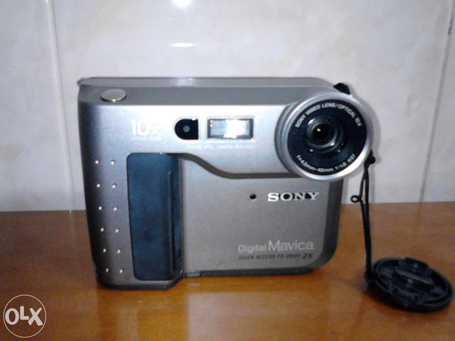 Máquina fotográfica Sony Mavica