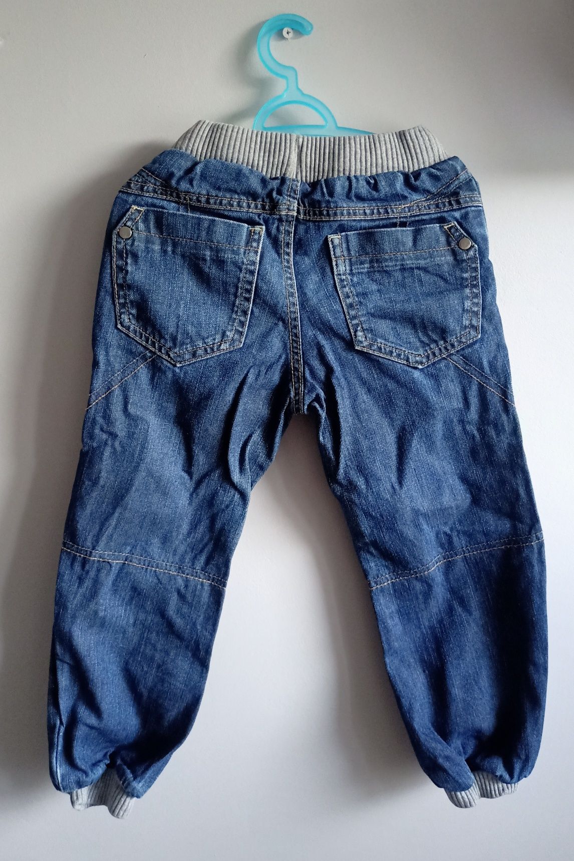 Spodnie jeansowe, bojówki, ściągacze George 104/110