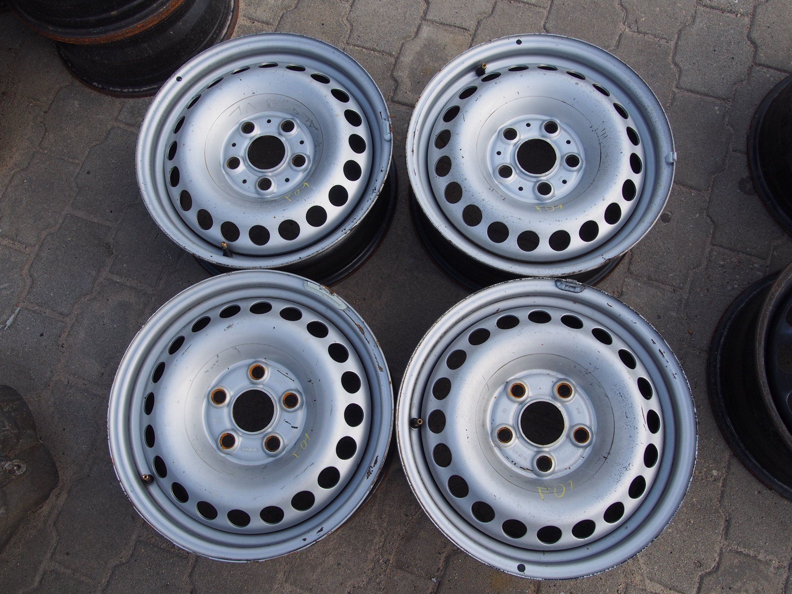 VW T5 T6 Multivan Amarok 16'' 5x120 ET51 4szt