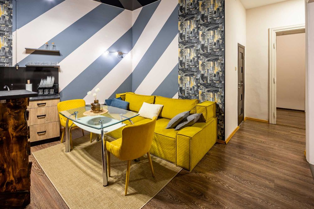 Оренда житла подобова центр університет Франка вул. Листопадового Чину