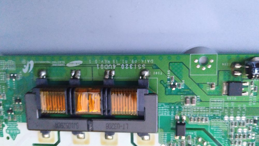 Inverter TV Samsung  SSI320