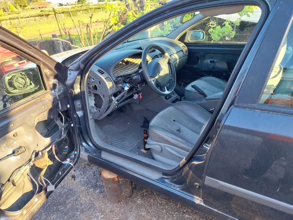Renault laguna 2 1600  pecas