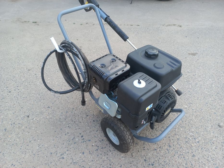 Wynajem Myjka spalinowa  karcher