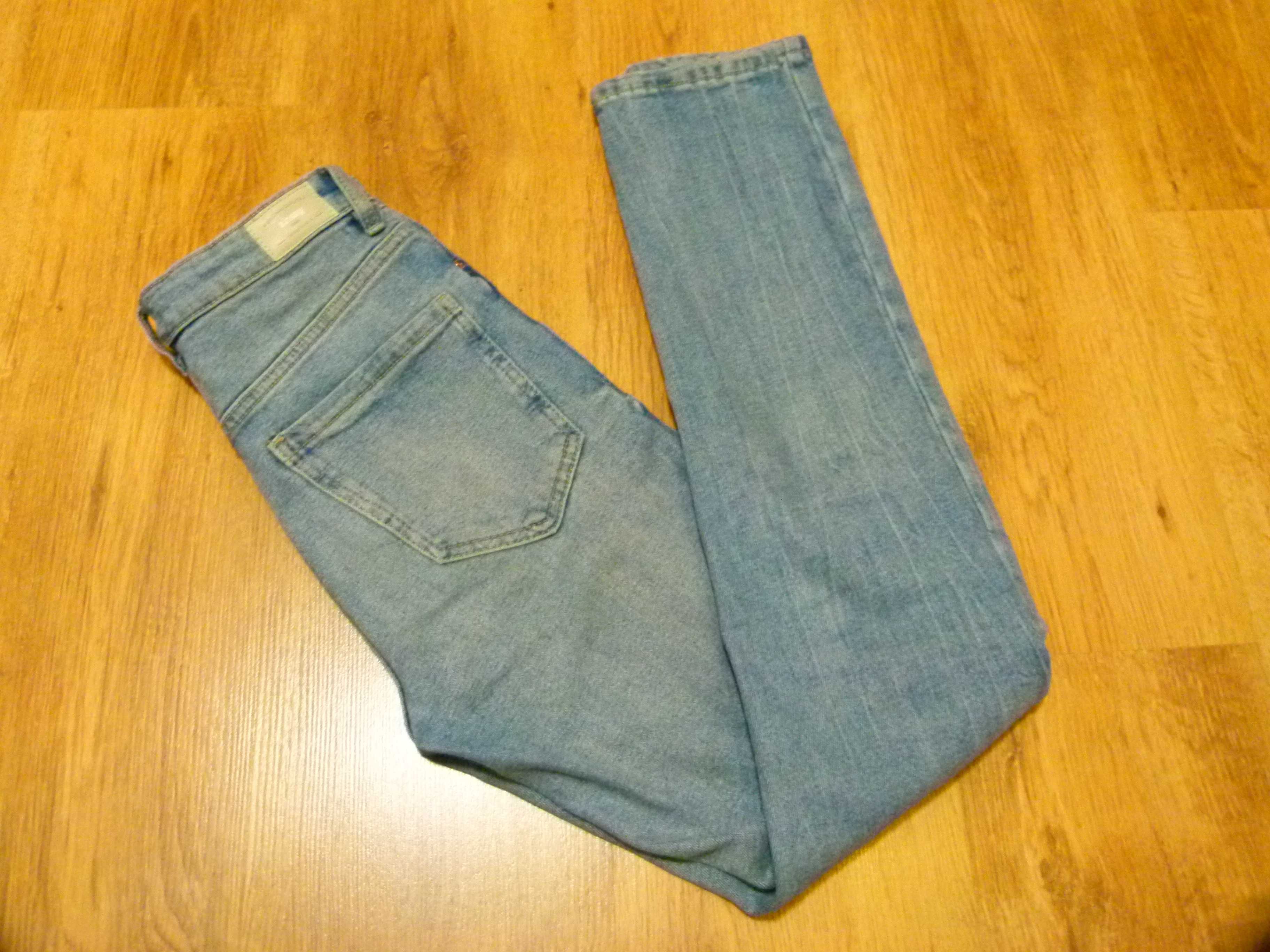 Sinsay spodnie jeans rurki wysoki stan dziury rozm 34 XS