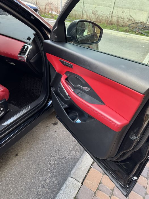 Jaguar E-Pace 2018 P300 R-Dynamic HSE