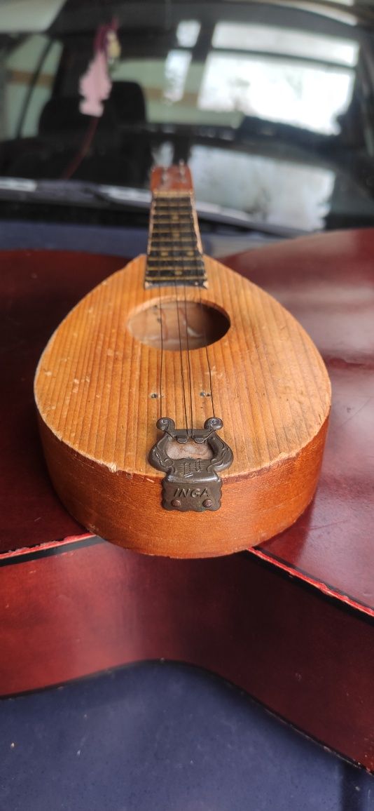 Gitara mini drewno ładnie zachowana