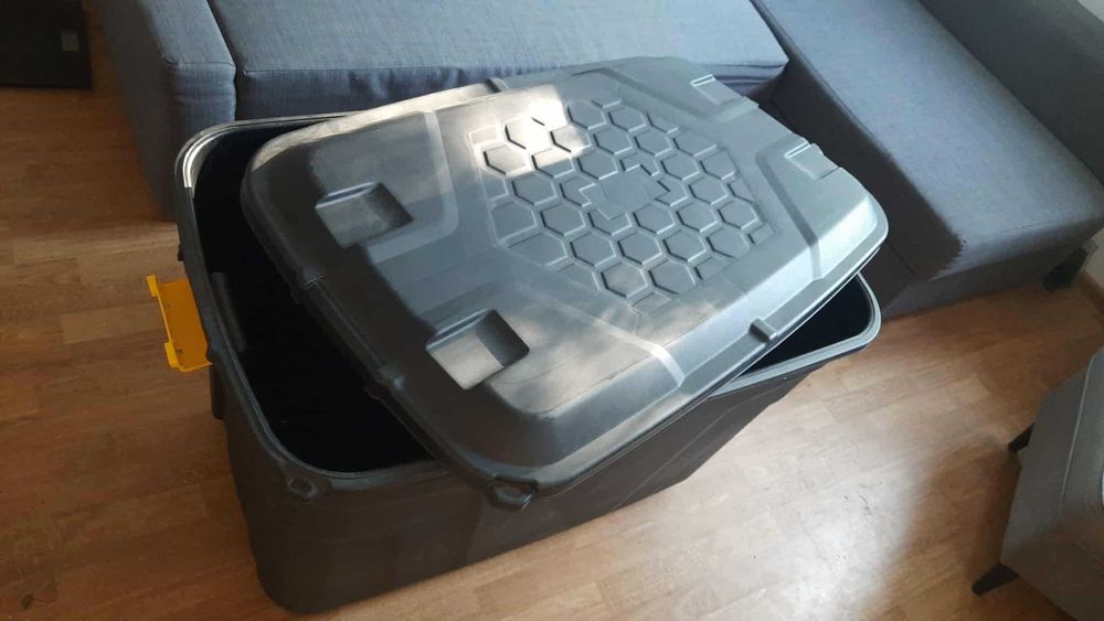 Plastikowy kubeł 200 l