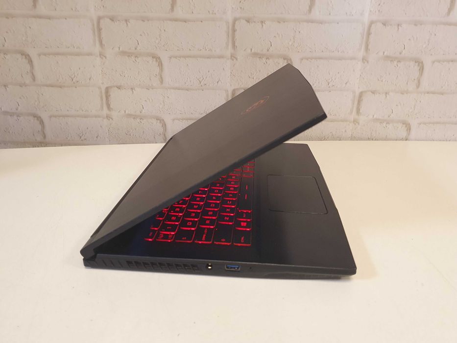Игровой ноутбук MSI GF63 Thin∎Core i5-9300H∎16GB∎120ГЦ∎GTX1650