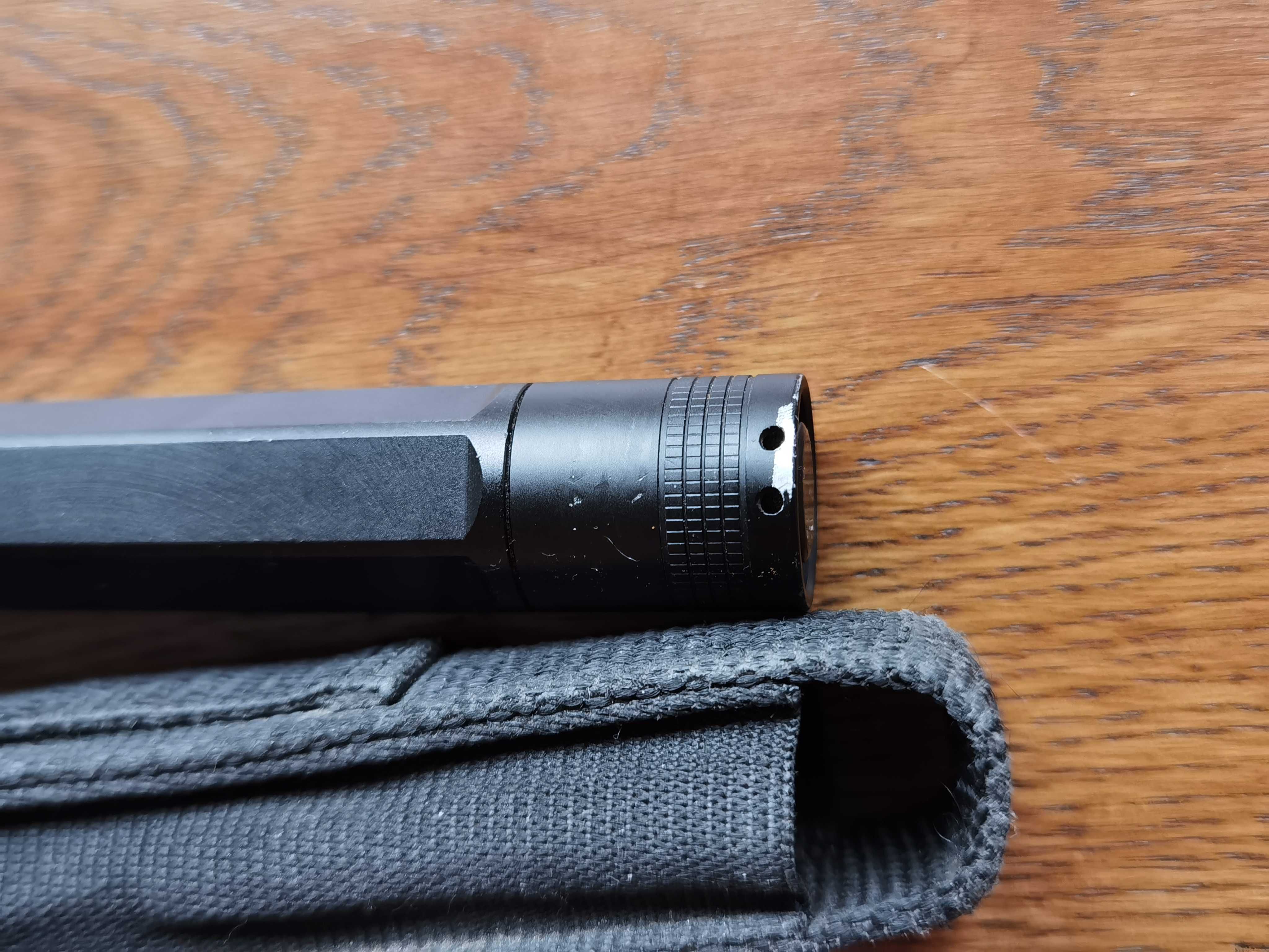 Latarka Fenix L2P