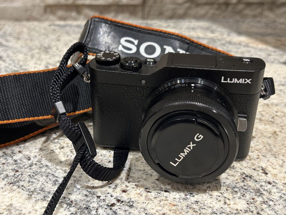 Panasonic Lumix GX800 z obiektywem