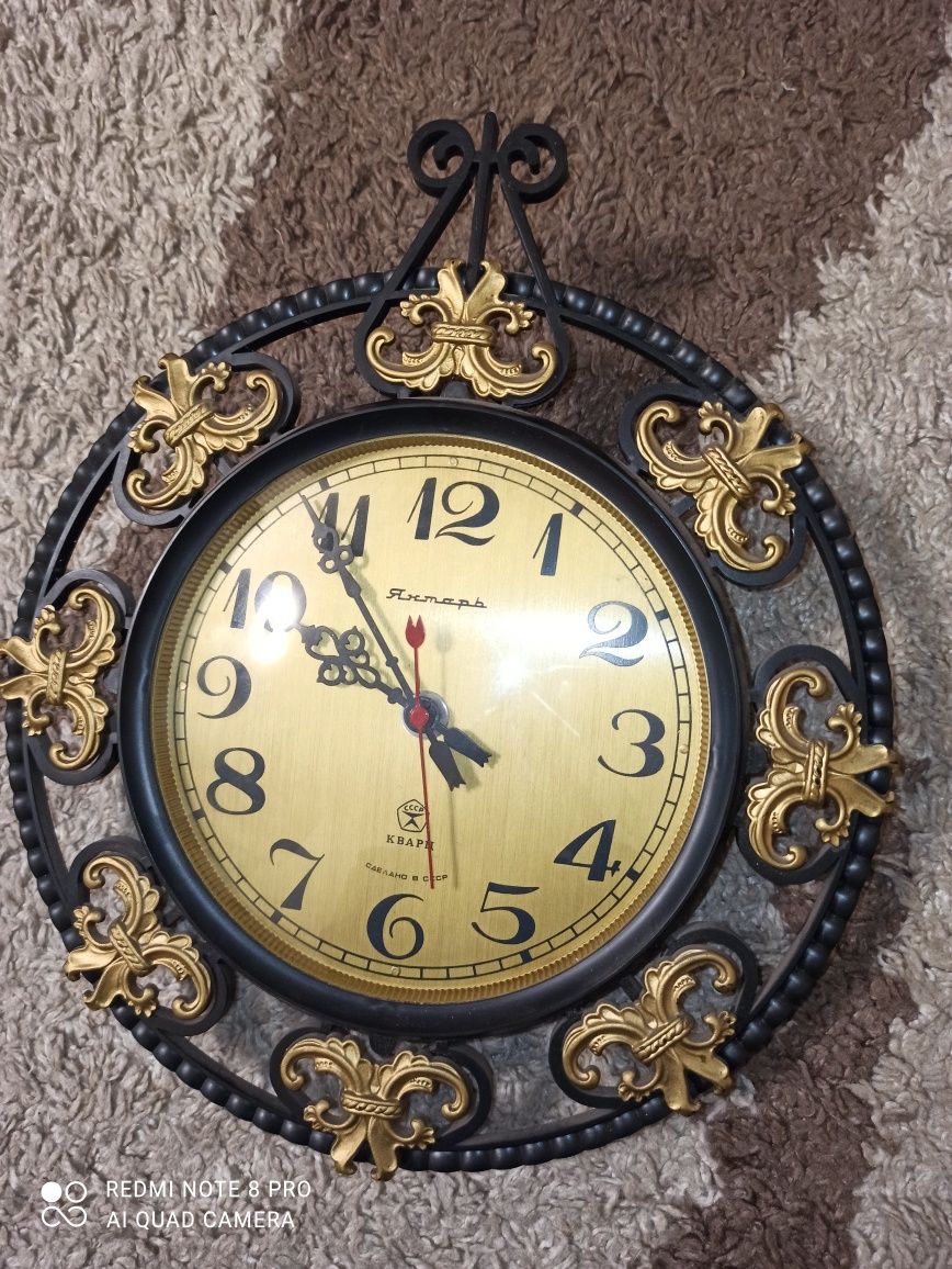 Часы ретро Янтарь кварц СССР настенные часики годинник